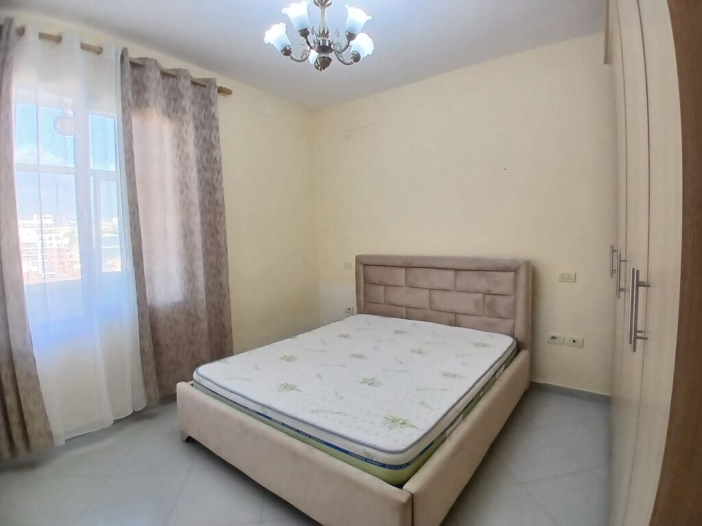 Super apartamentin 2+1 = Selvia = 60.000 leke