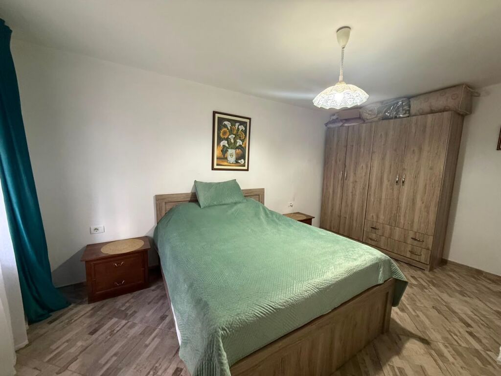 Apartament 2+1 ne shitje, sheshi Xhamllikut!