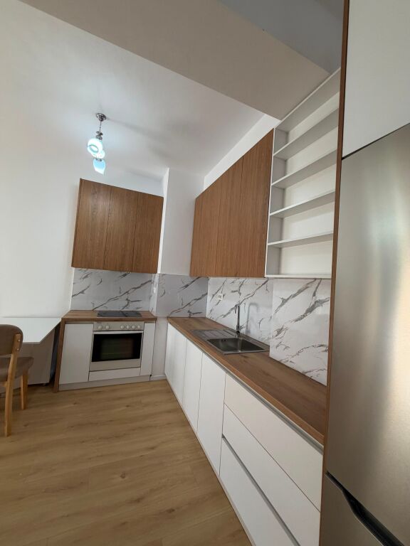 JEPET ME QERA – APARTAMENT 1+1  📍 Kompleksi Kadiu, Ali Demi