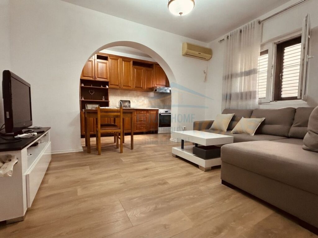 Qera, Apartament 1+1, Qytet Studenti, Tiranë.
