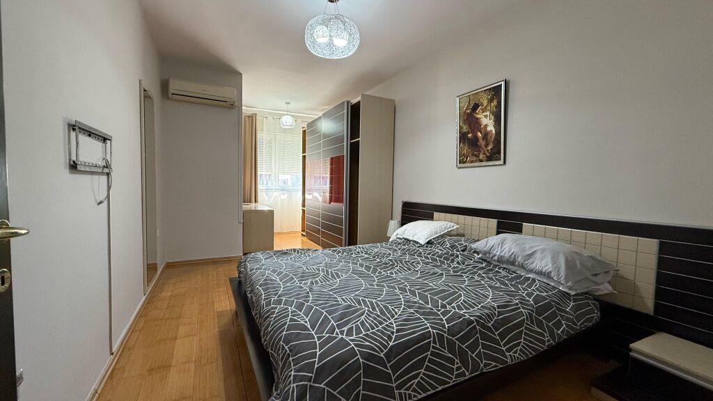 Shitet Apartament 2+1 rruga Elbasanit, Air Albania stadium