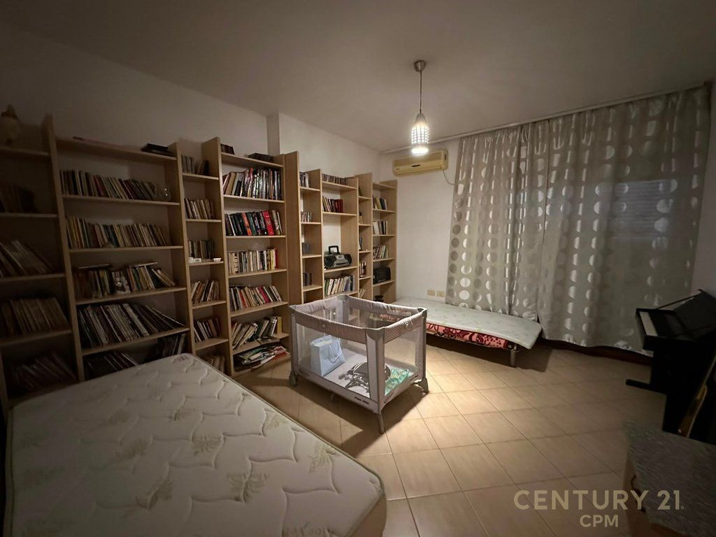 Apartment 2+1+2 For Rent Near Bogdaneve Street!