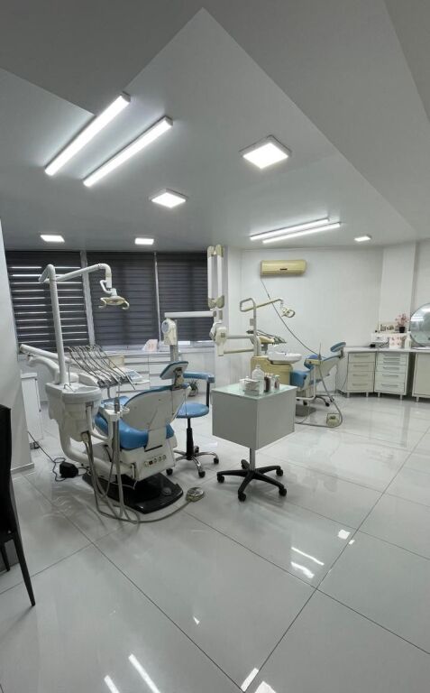 Sale | Klinike Dentare | Zogu i Zi | 240000 €