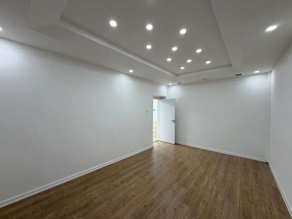 Office space for rent at Zogu i I Boulevard.