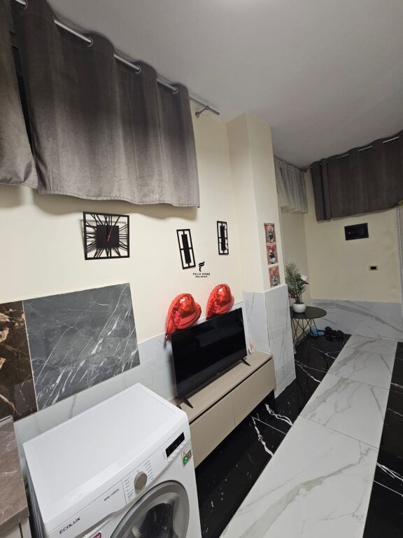 APARTAMENT ME QERA 1+1 ALI DEMI 40.000 LEKE FH-89542
