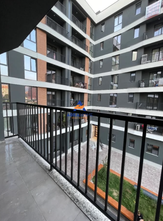 JEPET APARTAMENT 1+1+ANEKS+BALLKON ME QERA "PASKUQAN, REZIDENCA ALBULENA" 42.000 LEKE