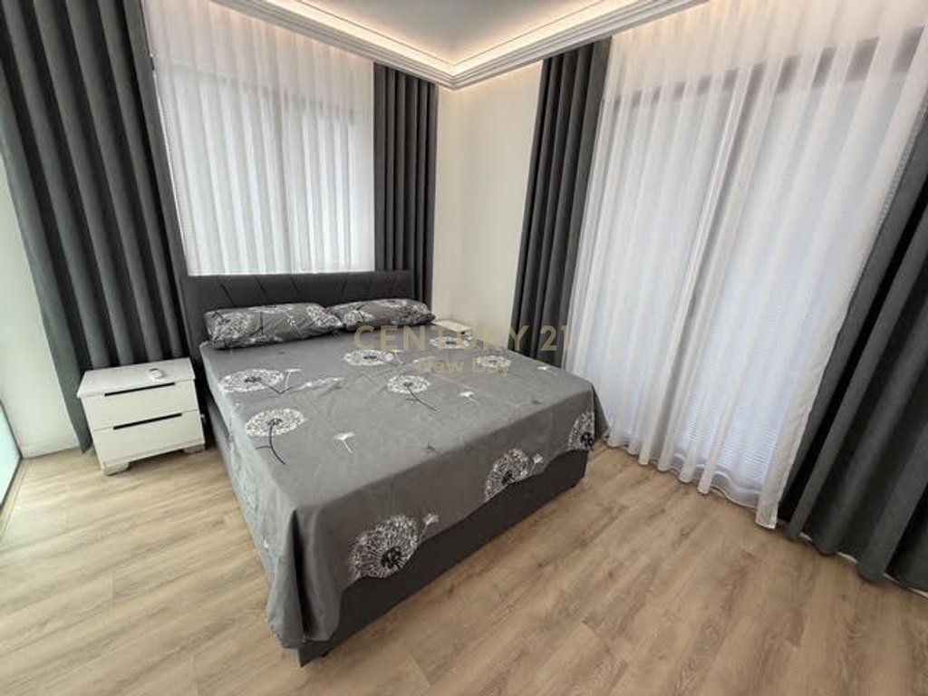 Appartamento appena arredato in affitto  posto auto 1.200 € /Mese