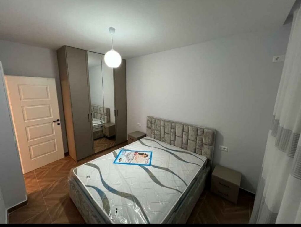 JEPET ME QERA APARTAMENT 2+1 + Parkim - SAUK I RI