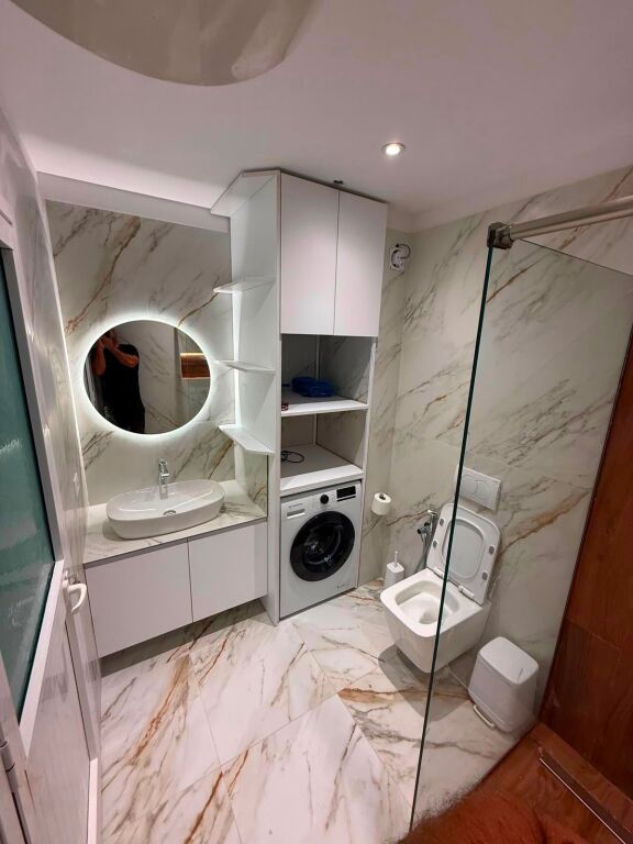 Jepet me qera apartment 2+1 te rruga Dritan Hoxha Inteza Sanpaulo bank  70000 lek