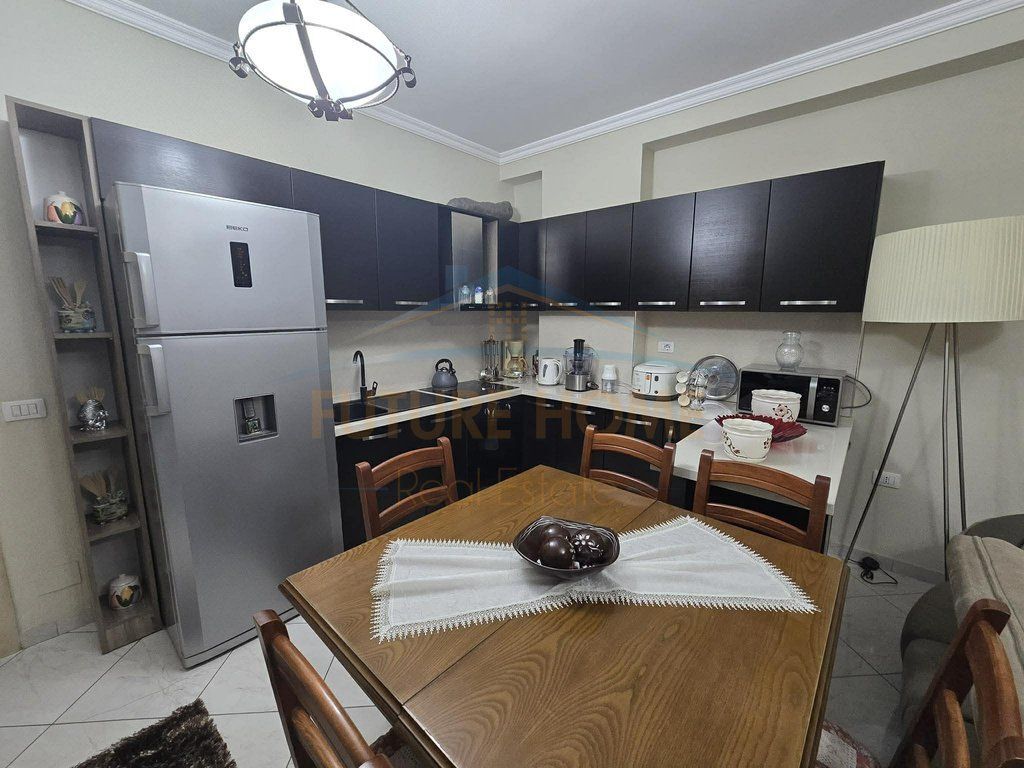 Shitet Apartament 2+1, Unaza e Re, UNA60742