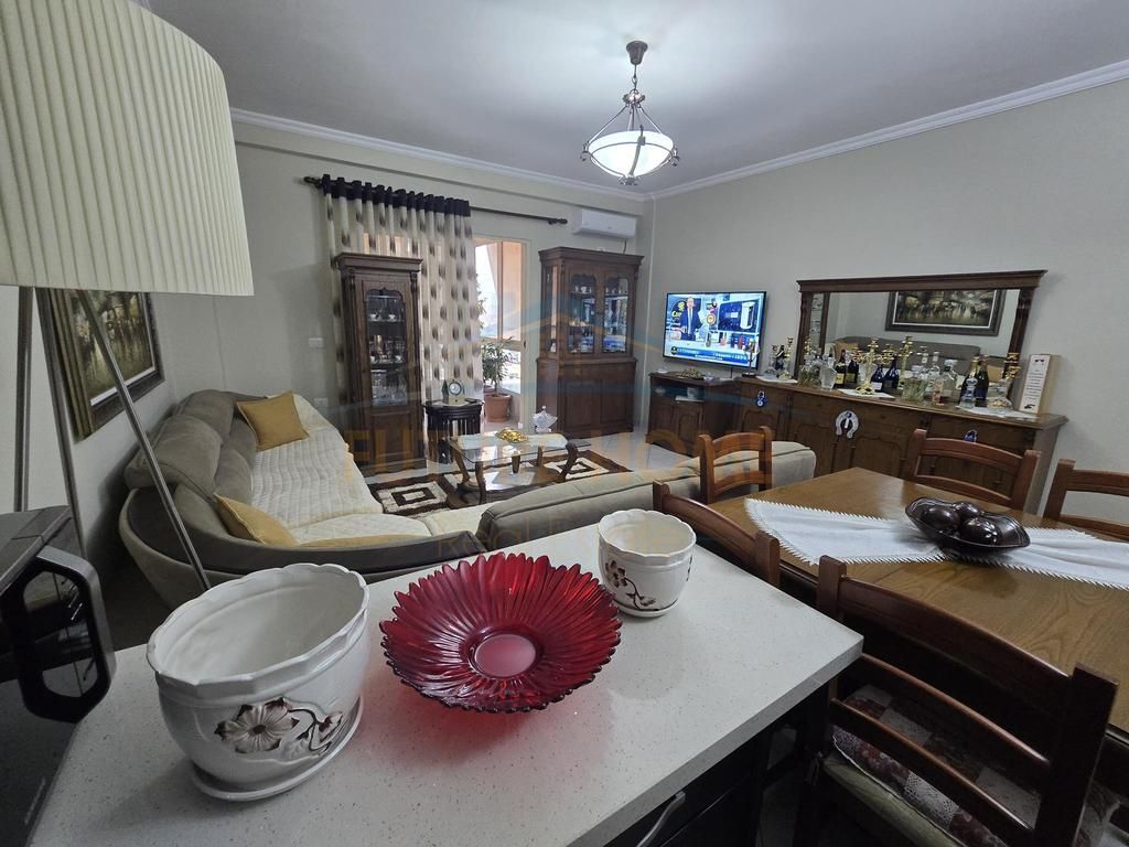 Shitet Apartament 2+1, Unaza e Re, UNA60742