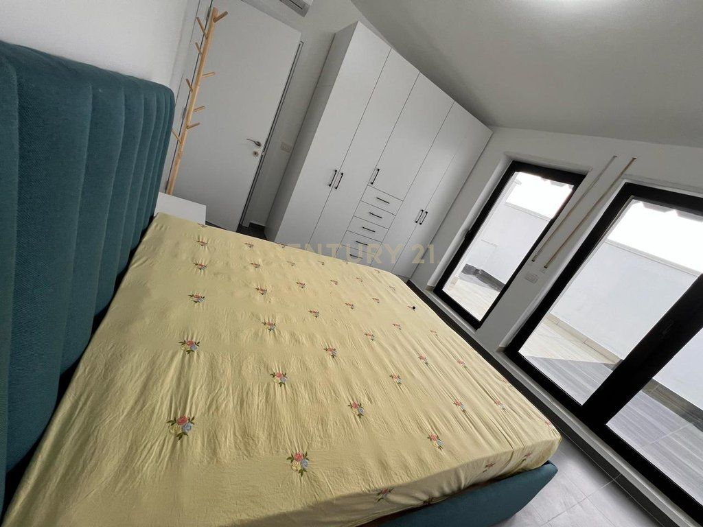Dupleks me qira tek Kodra e Diellit! 1,200 € /Muaj
