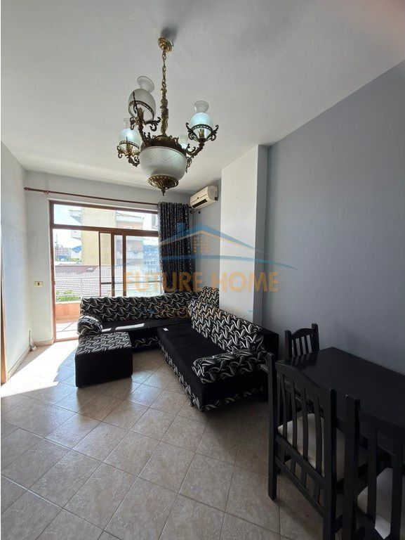 Shitet, Apartament 1+1, Misto Mame