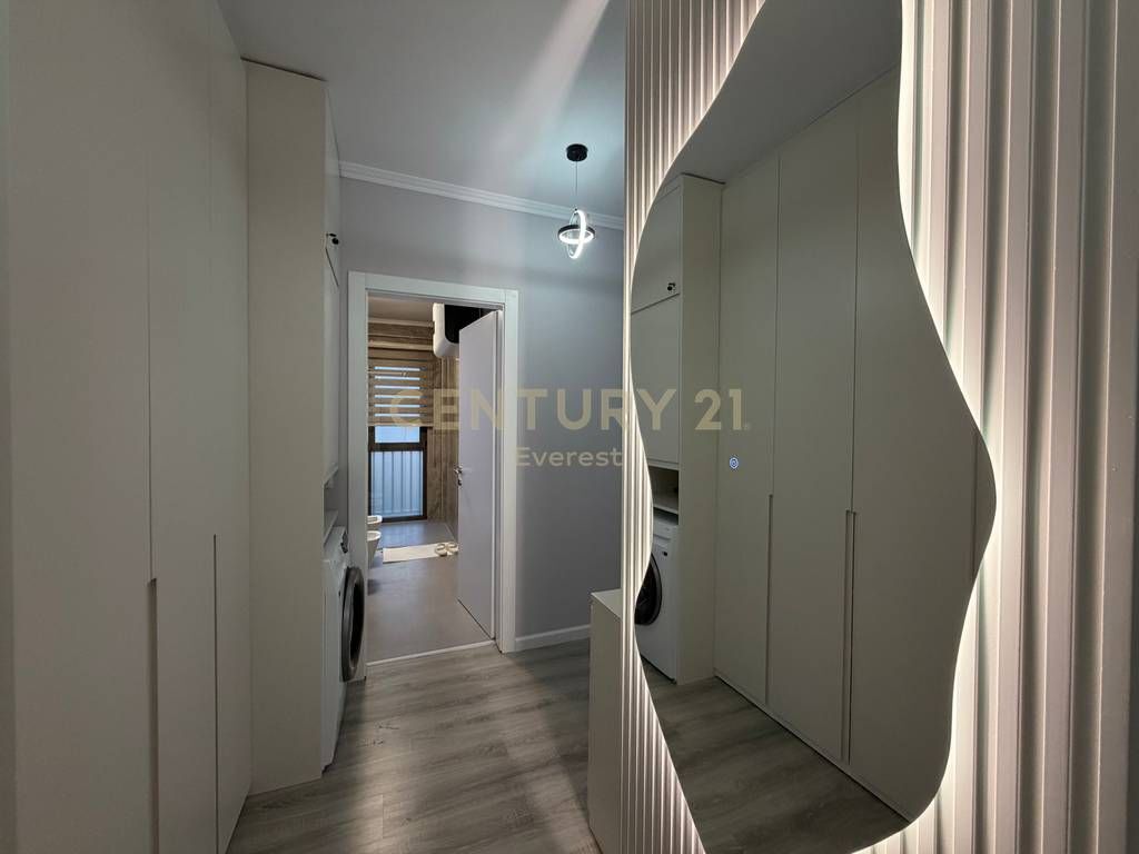 RRUGA DRITAN HOXHA, APARTAMENT 2+1+2 PER QIRA !