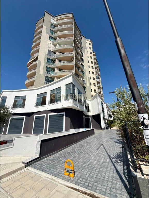 Shitet apartament 1+1 ne Shkembin e Kavajes