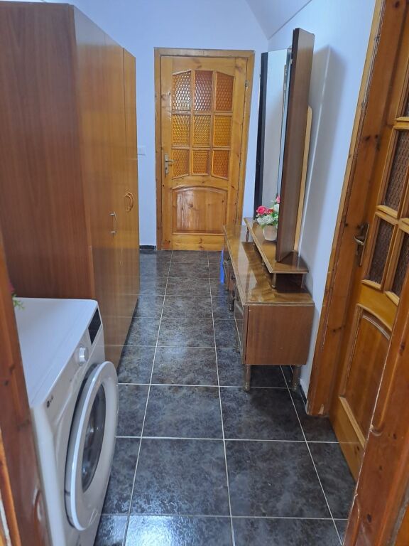 Qera | Shtëpi private 2 + 1 | Rruga Havzi Nela | 400 €/muaj