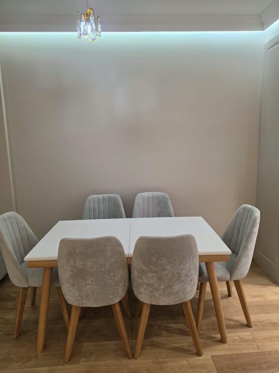 📣 FOR RENT 🏡 Super Apartment 2+1+2+Parking  📍Astir 🛣️ Veli Dedi Street   🏢 6th Floor (with elevator)  🛋️ Furnished  📐 Area: 130 m² 🚗 Parking Spot included  🌿 2 balconies | 2 bathrooms   💰 Price: 70,000 Lek/Month