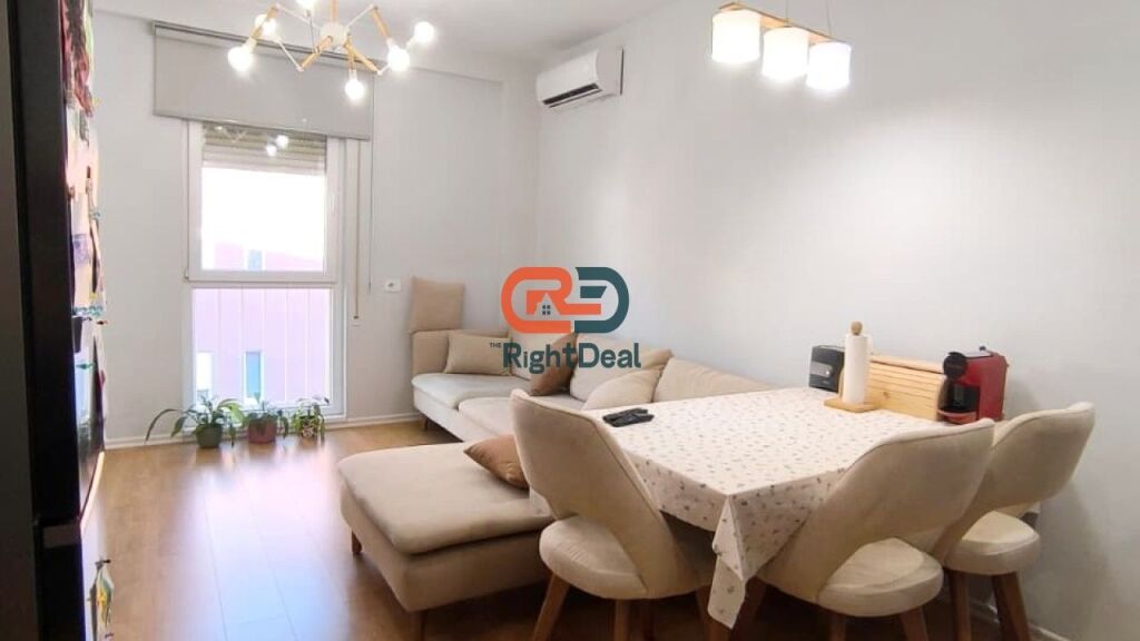 Ne Selite, Tek Residenca Euro 3D, Jepet Me Qira Apartament 2+1 I Mobiluar !!!