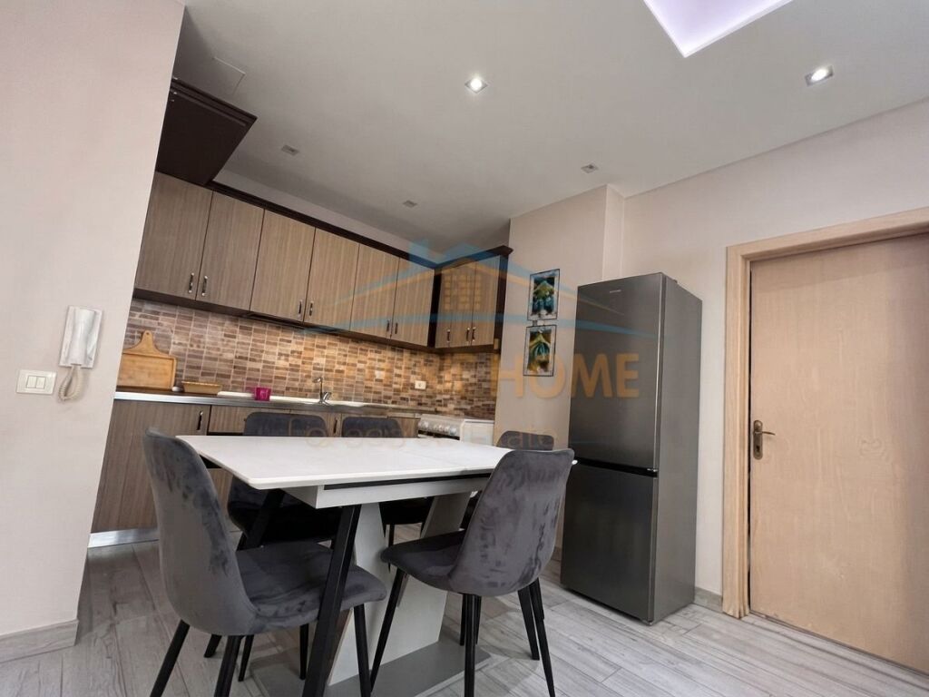 Shitet, Apartament 2+1, Grand Bohem, Unaza e Re, Tiranë.