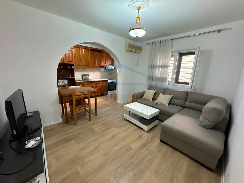 Qera, Apartament 1+1, Qytet Studenti, Tiranë.