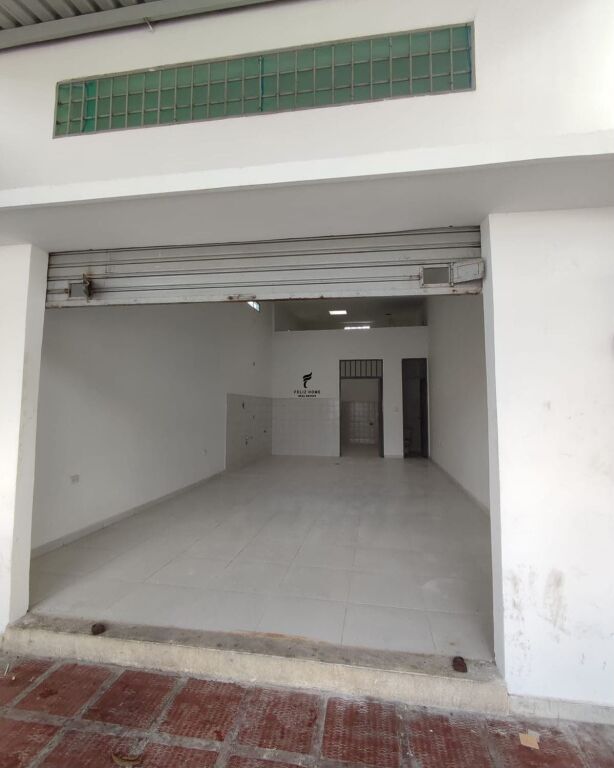 MAGAZZINI IN AFFITTO 127 M2 SELITE 50.000 LEKE FH-89695