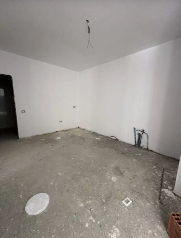 🏡 Appartamento 2+1+2 in vendita in via Elbasan. 