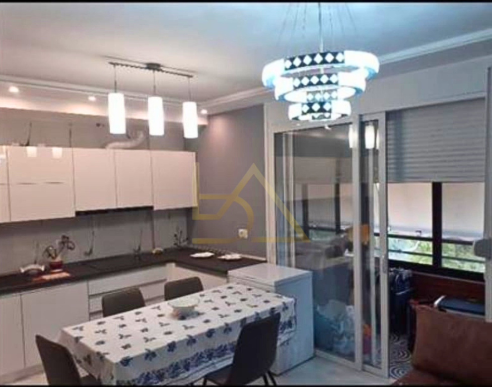 SHITET APARTAMENT 2+1+2 – PLAZH, DURRËS