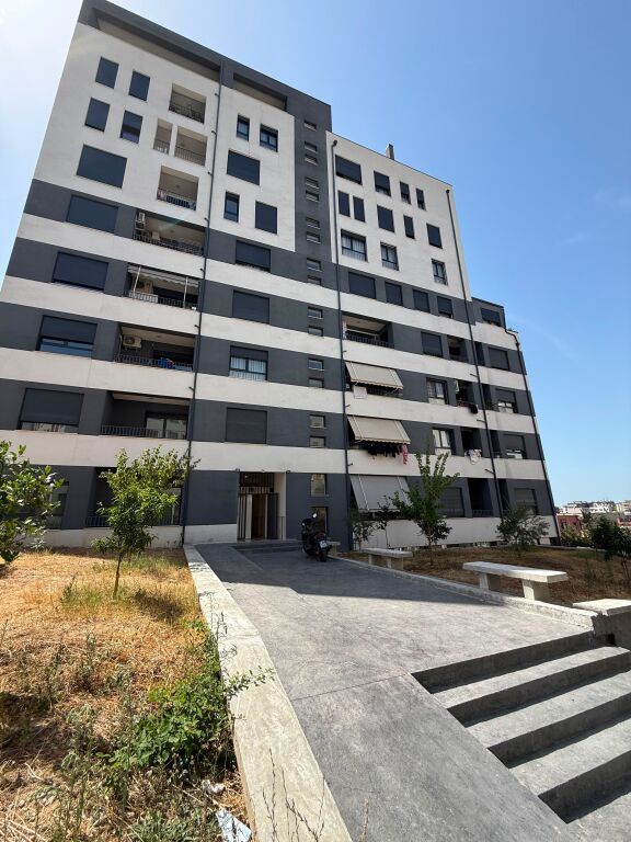 SHITET APARTAMENT 2+1+2 + GARAZHD 📍 Ali Demi | Pranë Kompleksit Mangalem 21 (Pallati 2T)