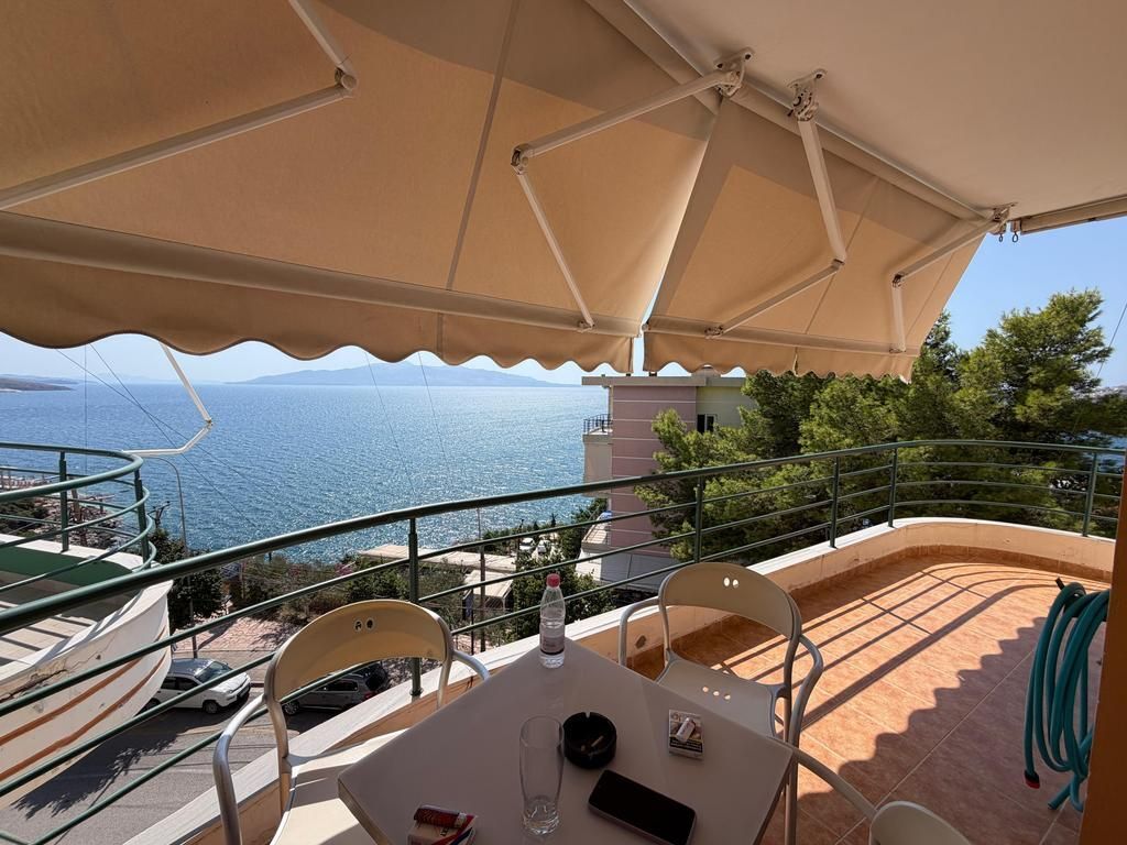 SARANDË, SHESIM APARTAMENT 2+1 ME PAMJE NGA DETI + POST PARKIMI + DEPO