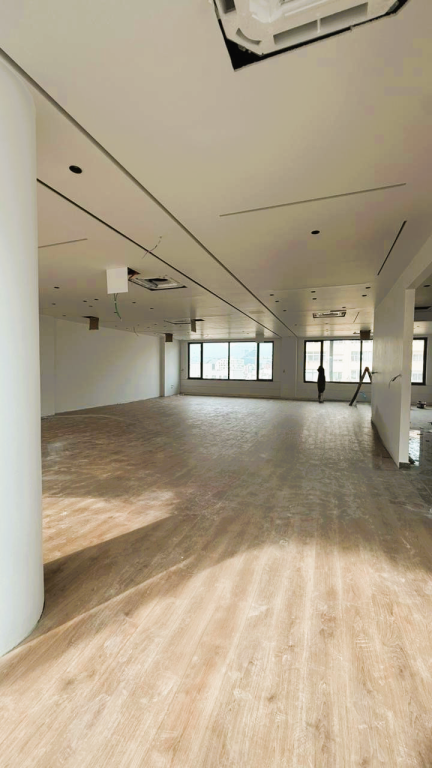 🏢Affittasi 571 m² ufficio presso il Complesso Delijorgji🔥