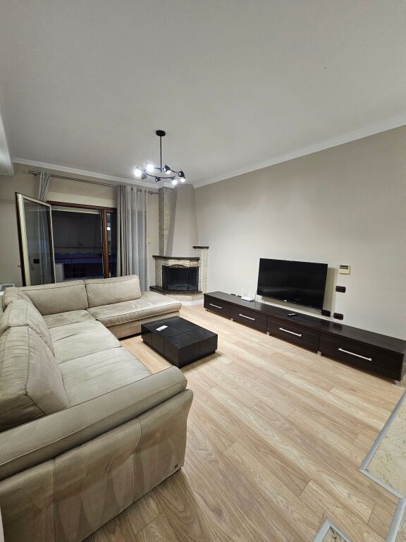 🏡 Shitet Apartament 2+1+2 në Kodra e Diellit – Njësia Nr. 13