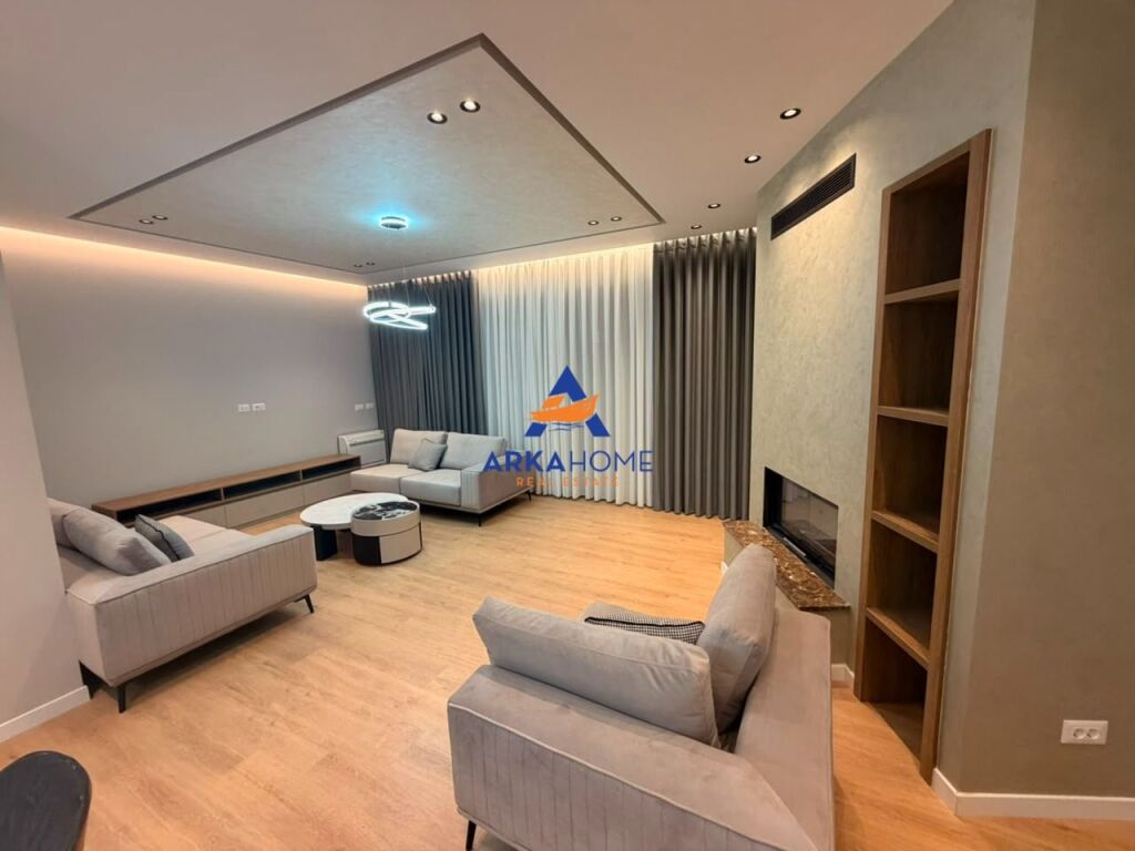 JEPET ME QERA VILE 3-KATËSHE+2 POSTE PARKIMI "TE RESIDENCA GREEN VALLEY,LIQENI I THATË" 400.000 LEKE