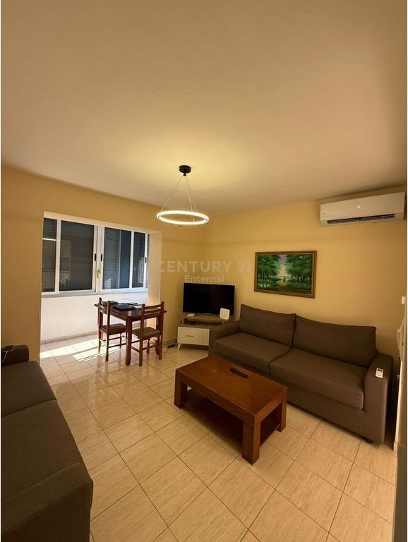 Apartment 1+1 for rent near Elbasan Street.