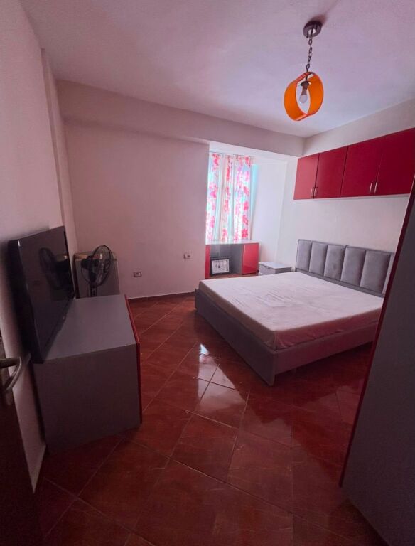 Appartamento in affitto 1+1 - 📍Astir, vicino a Vila L, via Sokrat Miho - 350 mila lek