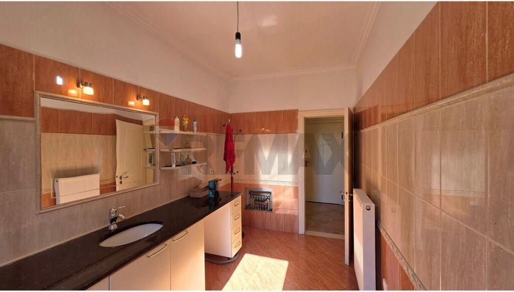 🏡 SUPER OKAZION – APARTAMENT 181 m² PËR SHITJE | VLORË