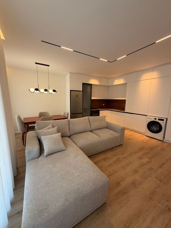 Apartament per qira 1+1, tek Kompleksi Aura rruga Dritan Hoxha, cmimi 600 euro