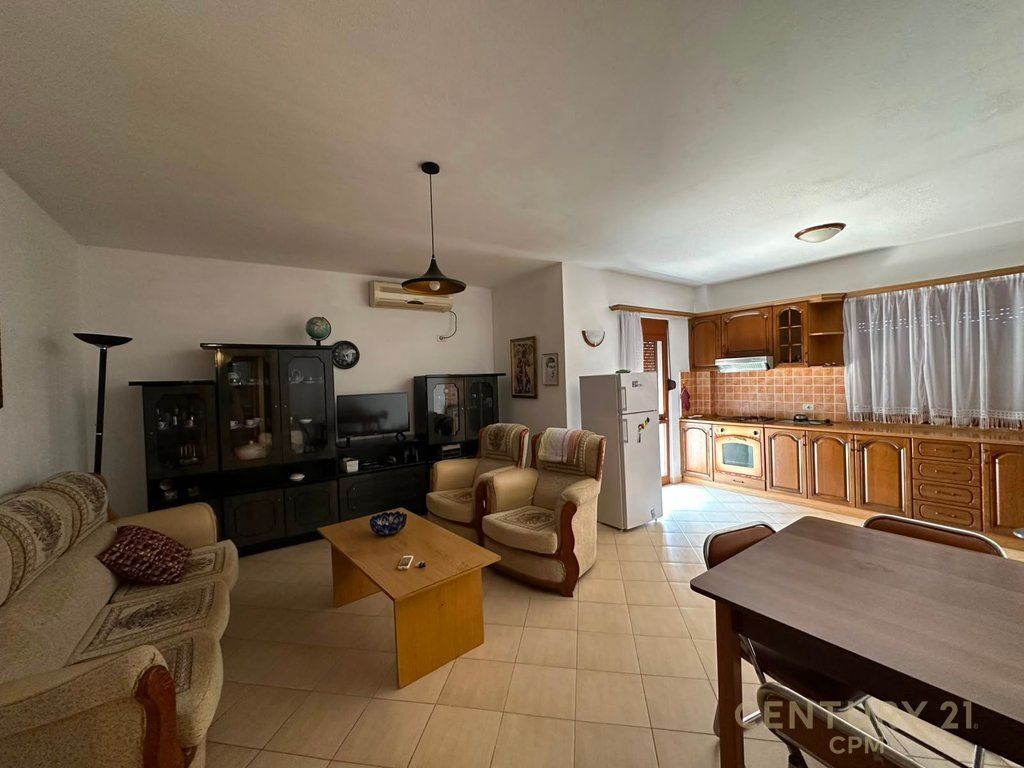 Apartment 2+1+2 For Rent Near Bogdaneve Street!