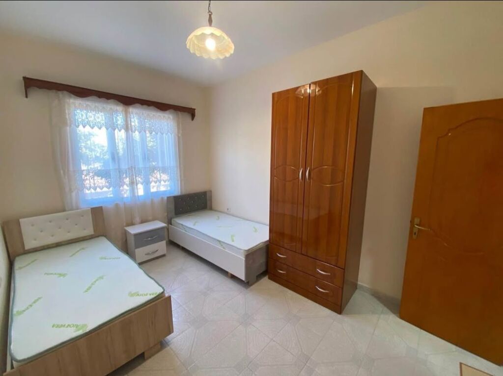 SHTEPI ME QERA 2+1 + PARKIM - SAUK, TIRANE