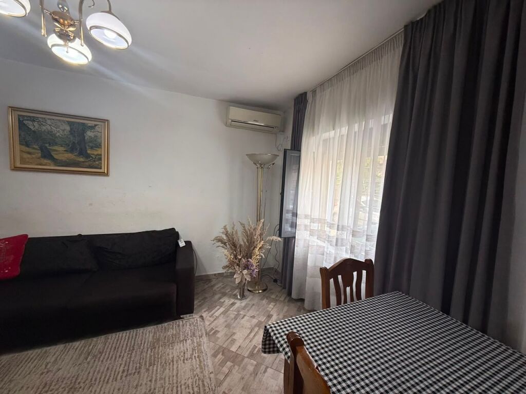 Apartament 2+1 ne shitje, sheshi Xhamllikut!