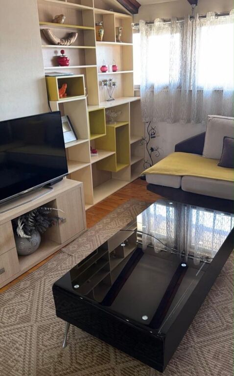 Appartamento 2+1 in affitto in Via Durrës!
