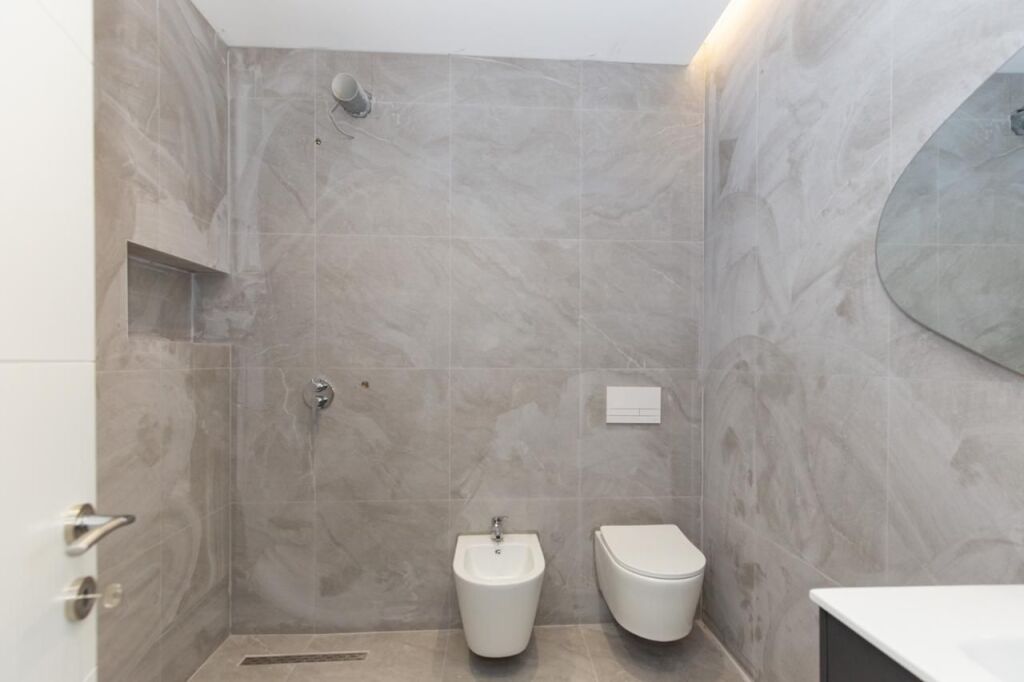 Apartament me qira 1+1, Jordan Misjaq
