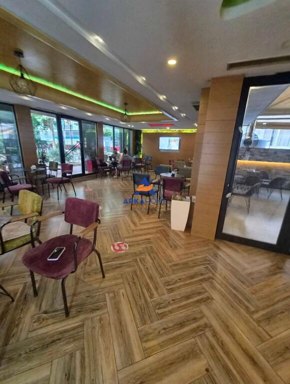 LOUNGE BAR FOR RENT 250 M2 "5 MAJI" 120,000 LEKE