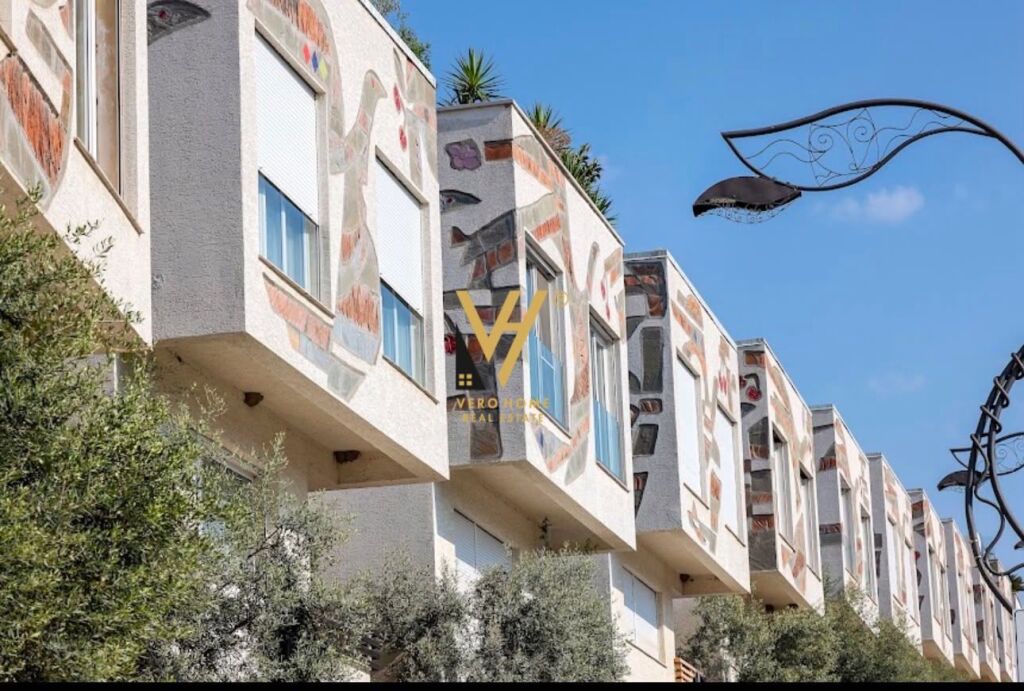 SHITET APARTAMENT 2+1+2+BLK TE KODRA E DIELLIT 2 -240.000 EURO