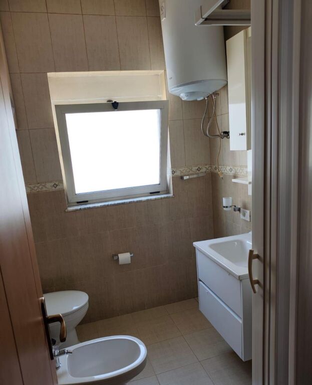 Affitto | Apartament 2 + 1 | 21 Dhjetori | 700 €/mese