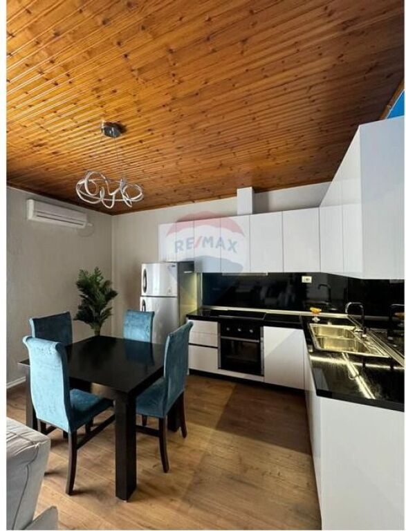 Apartment - For Rent - Shallvaret, Tirana