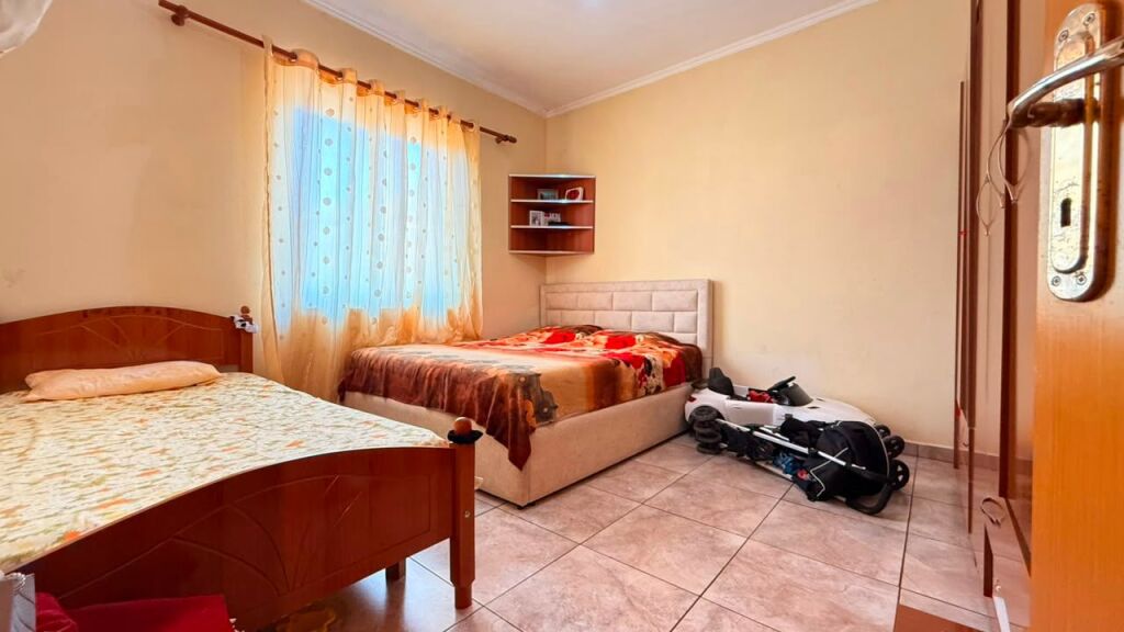 Shitet Apartament 2+1 tek Kafja e Rremes