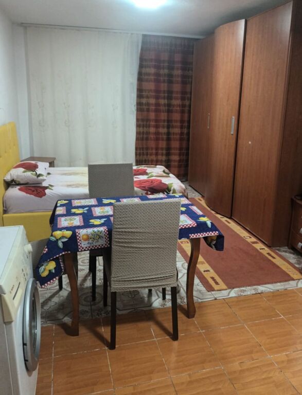 Studio apartment for rent  vv 003