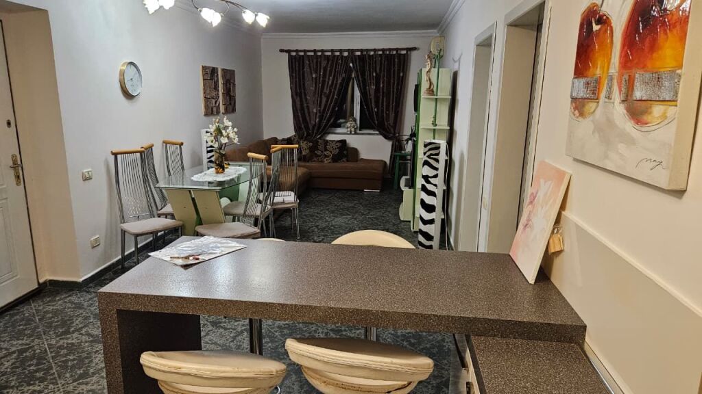 Appartamento 2+1 in affitto a 21 Dhjetori, Via Muhamet Gjollesha, Zogu i Zi, Via Kavaja.