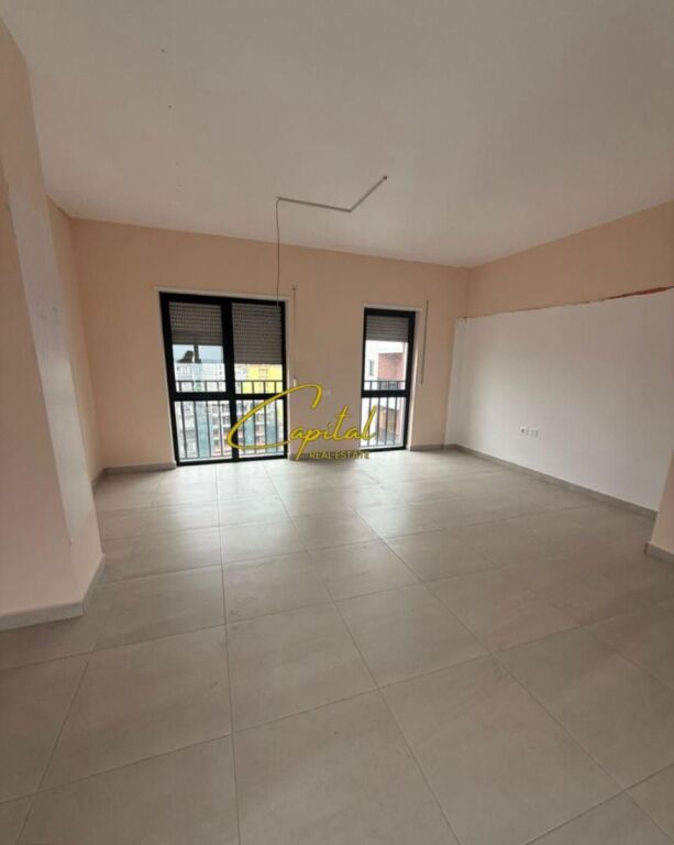 ZYRE ME QIRA 120 M2 SELVIA 80.000 LEKE