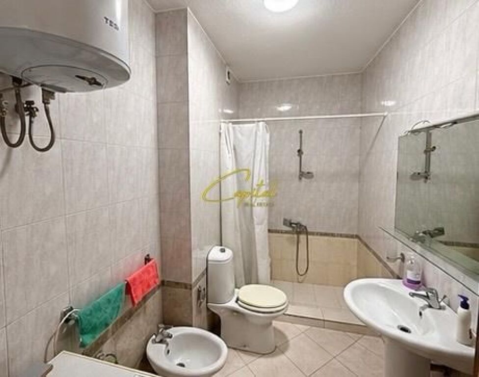 LOCALE COMMERCIALE IN AFFITTO 75 M2 VIA KOSOVAREVE 60.000 LEKE
